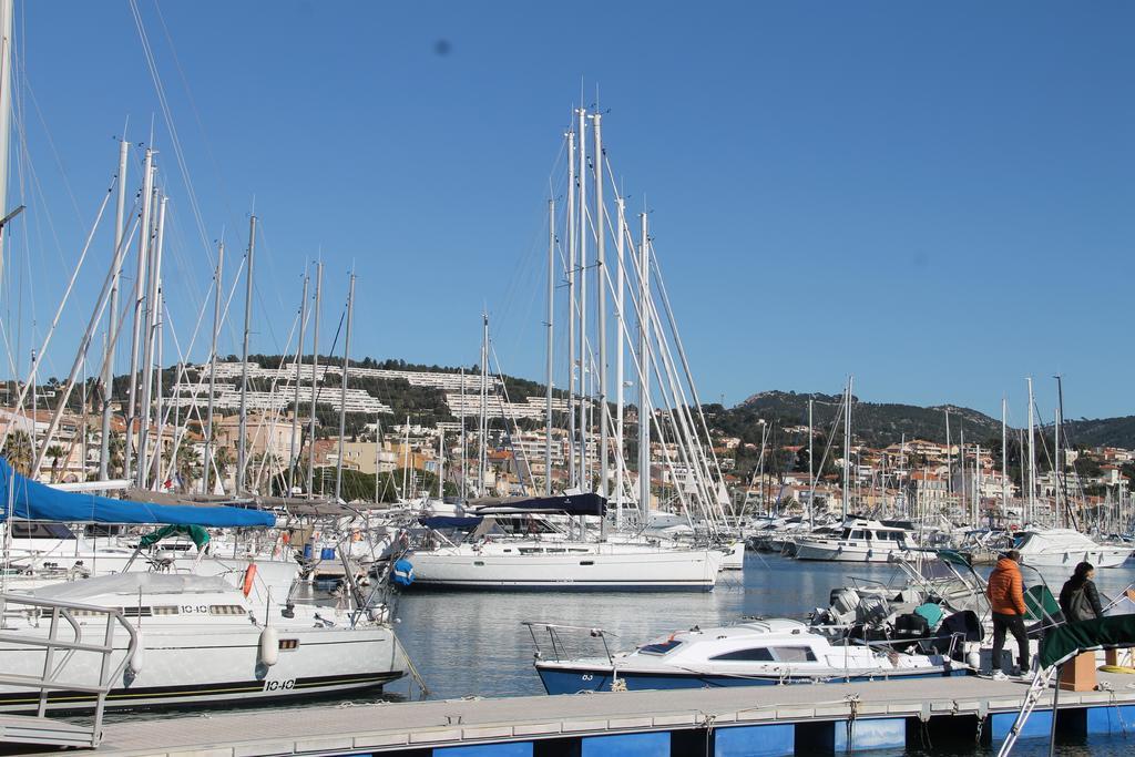 Beau T2 En Centre Ville Avec Parking Prive Bandol Eksteriør bilde